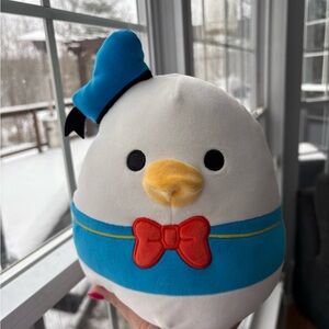 Donald duck disney squishmallow NWOT 8in